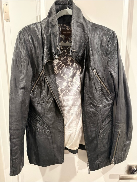 Danier Jackets & Blazers - Danier Black Leather Women's Jacket
